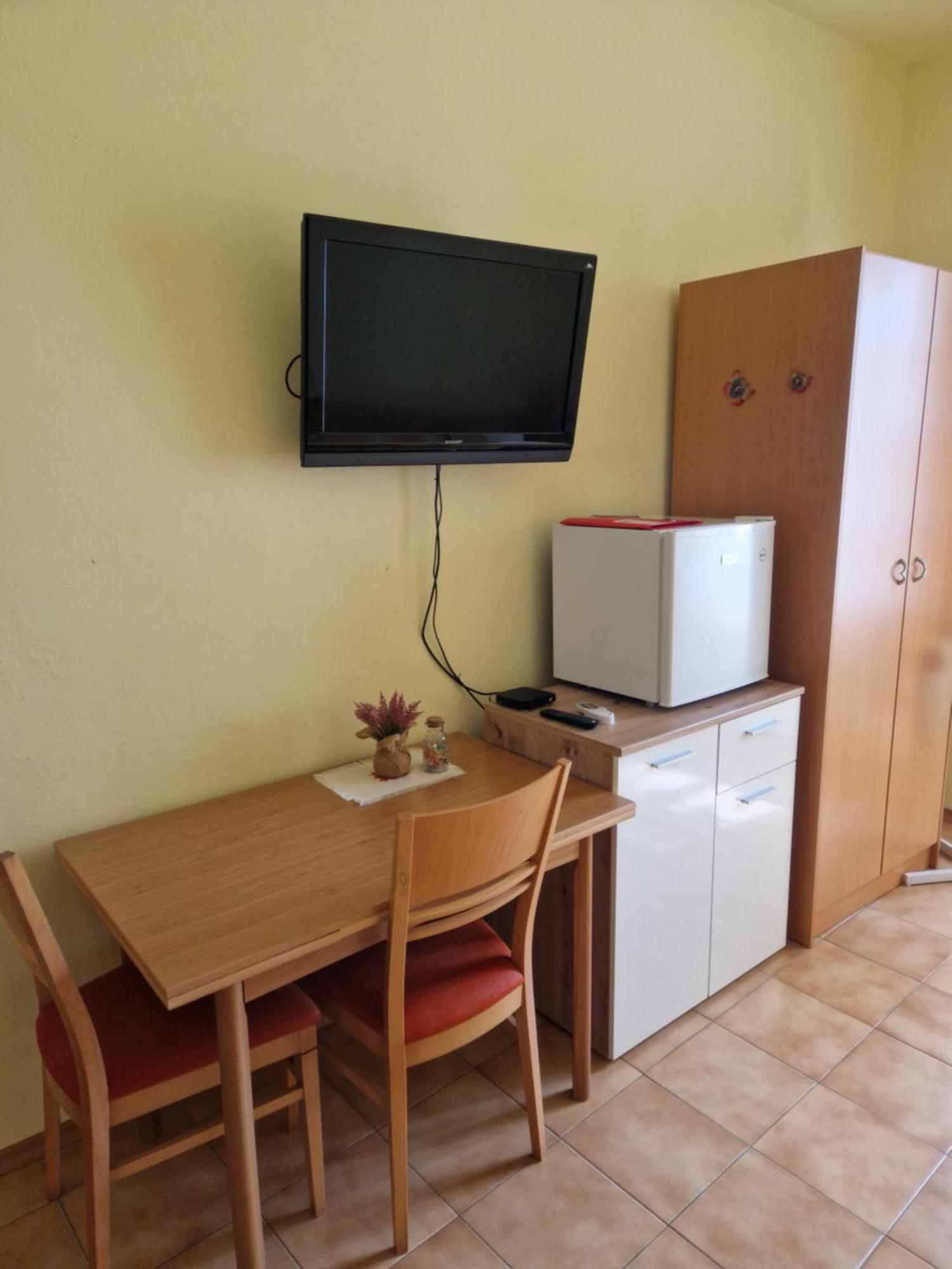 Apartma In Soba Vipavski Kriz Ajdovščina Habitación foto