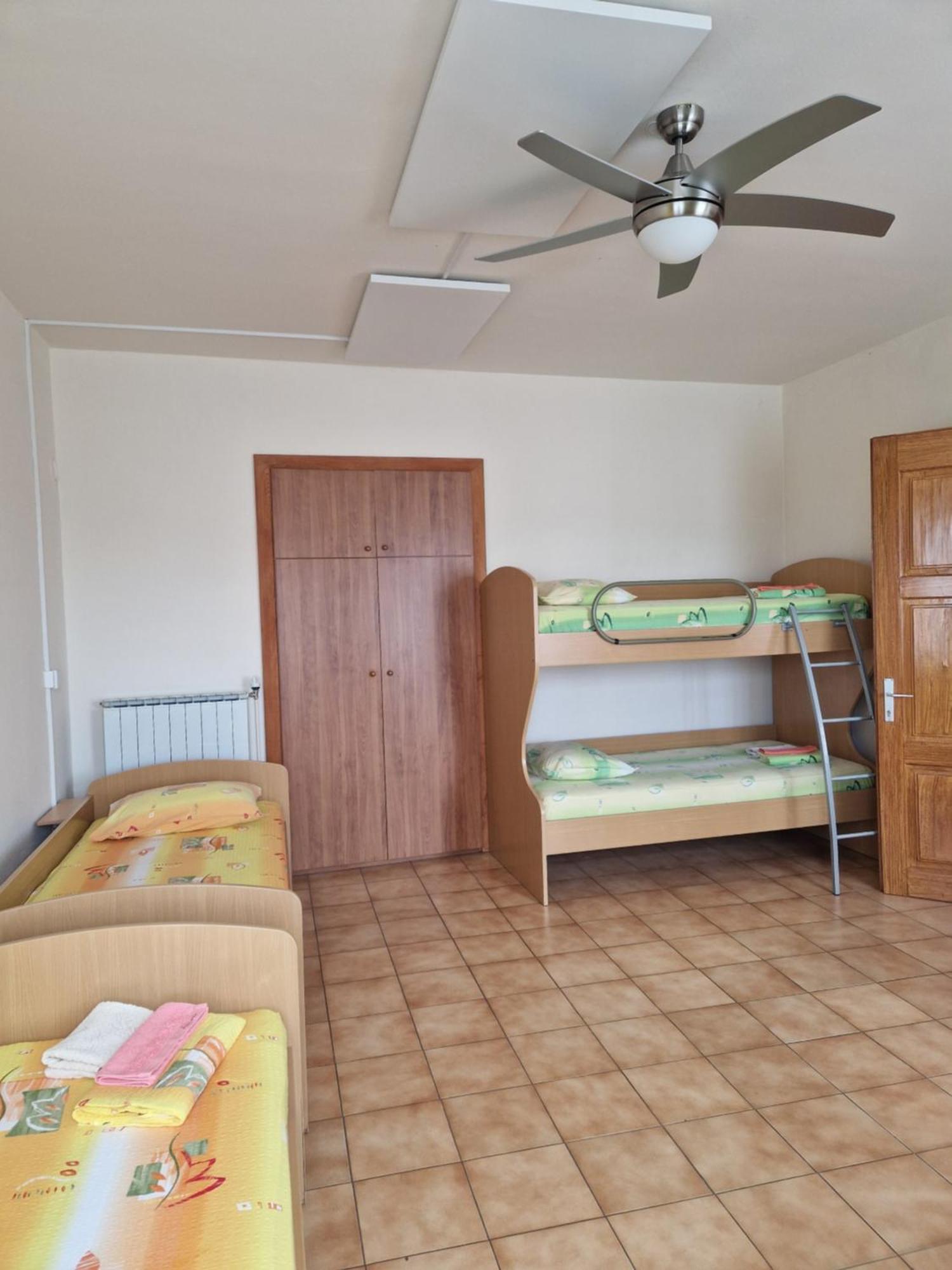 Apartma In Soba Vipavski Kriz Ajdovščina Habitación foto